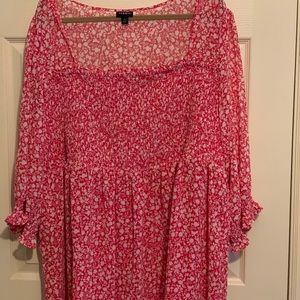 Torrid shirt size 4 (26/28)